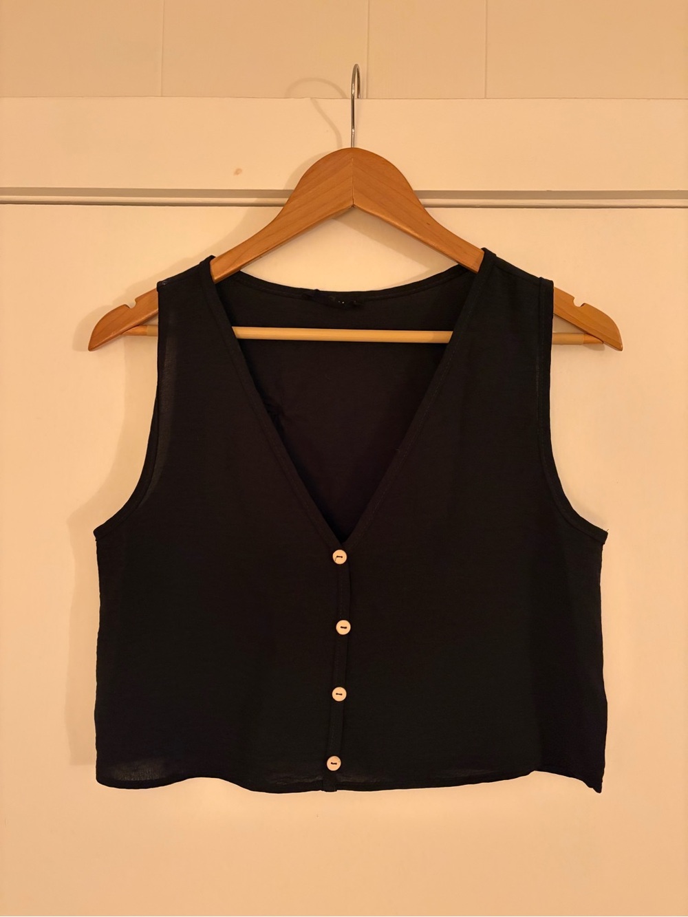 Black Cropped V-Neck